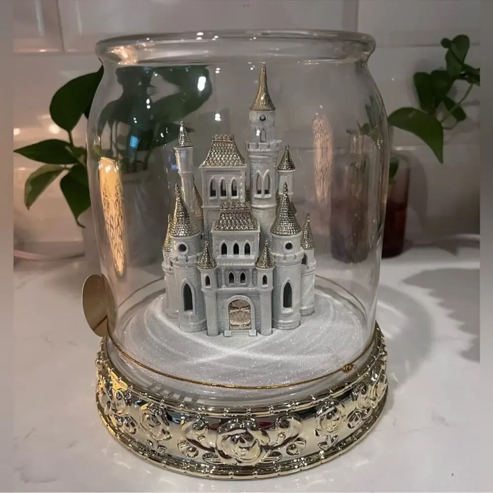 Bath & Bodyworks x Disney Cinderella’s Castle Gold Light Up Candle Holder